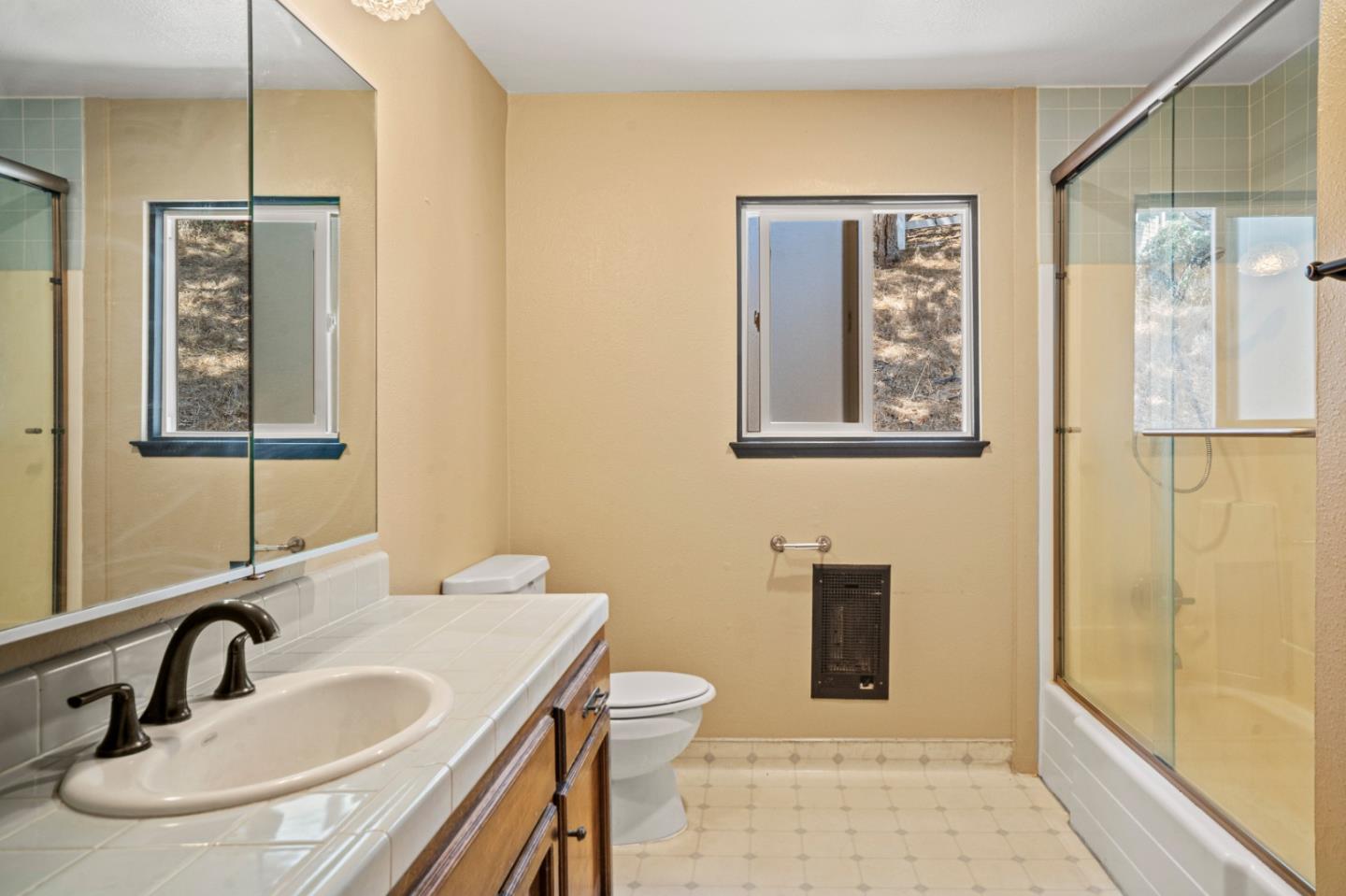 Detail Gallery Image 14 of 33 For 18751 Moro Rd, Prunedale,  CA 93907 - 3 Beds | 2 Baths