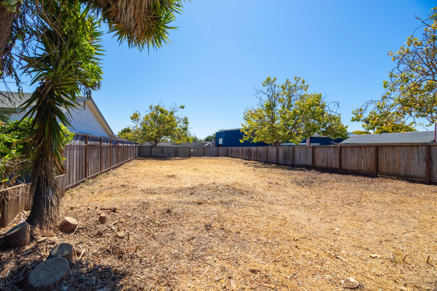 Detail Gallery Image 4 of 34 For 4144 Bain Ave, Santa Cruz,  CA 95062 - – Beds | – Baths