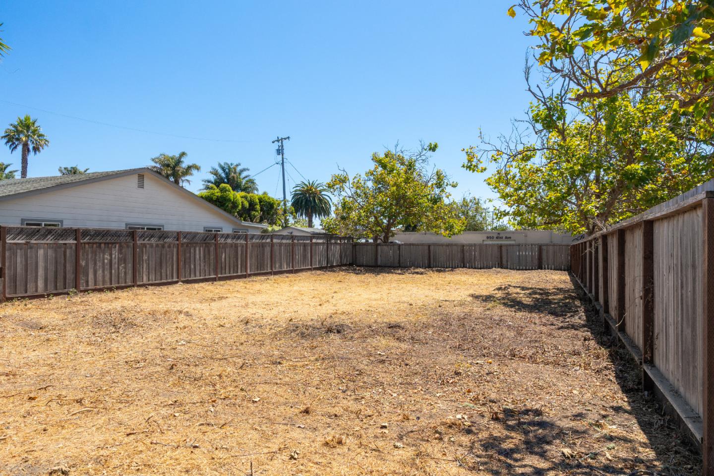 Detail Gallery Image 5 of 34 For 4144 Bain Ave, Santa Cruz,  CA 95062 - – Beds | – Baths
