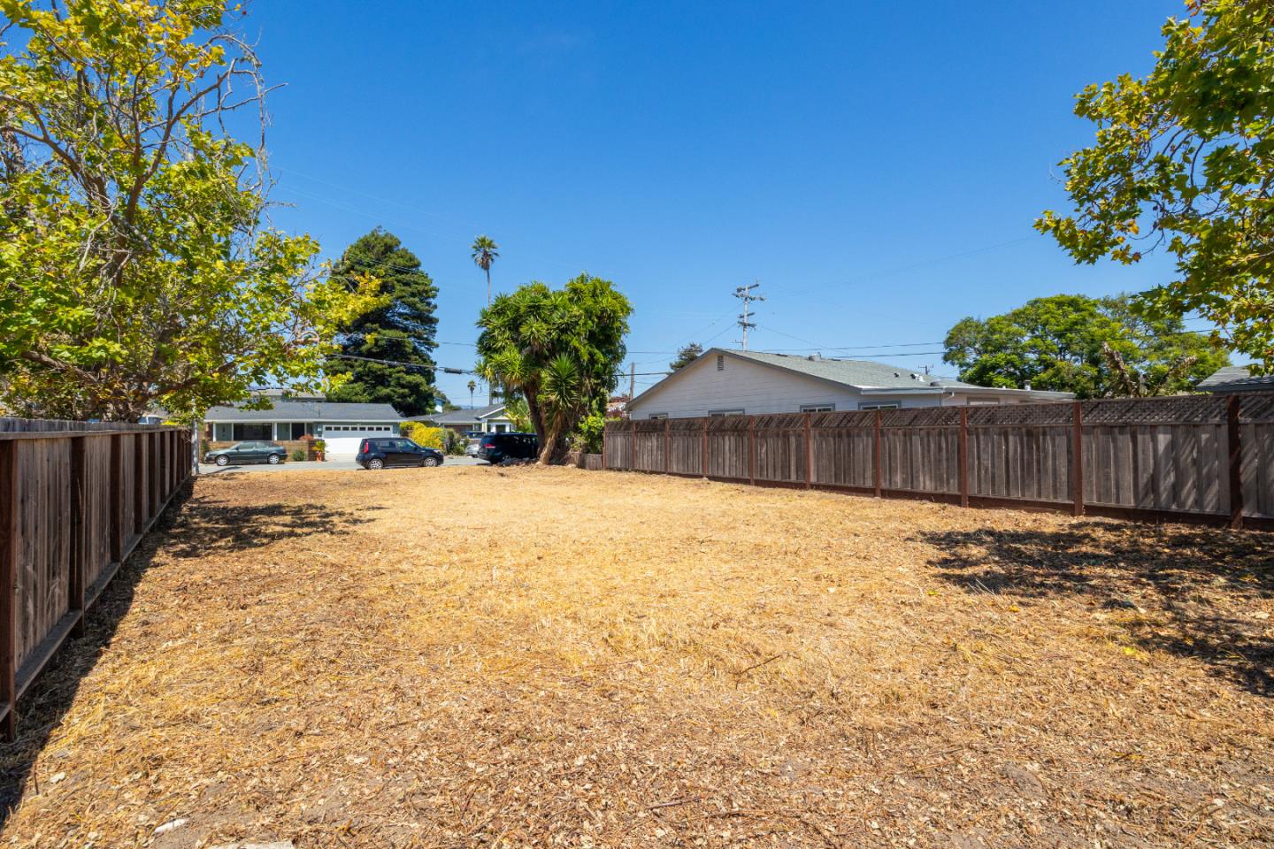 Detail Gallery Image 6 of 34 For 4144 Bain Ave, Santa Cruz,  CA 95062 - – Beds | – Baths