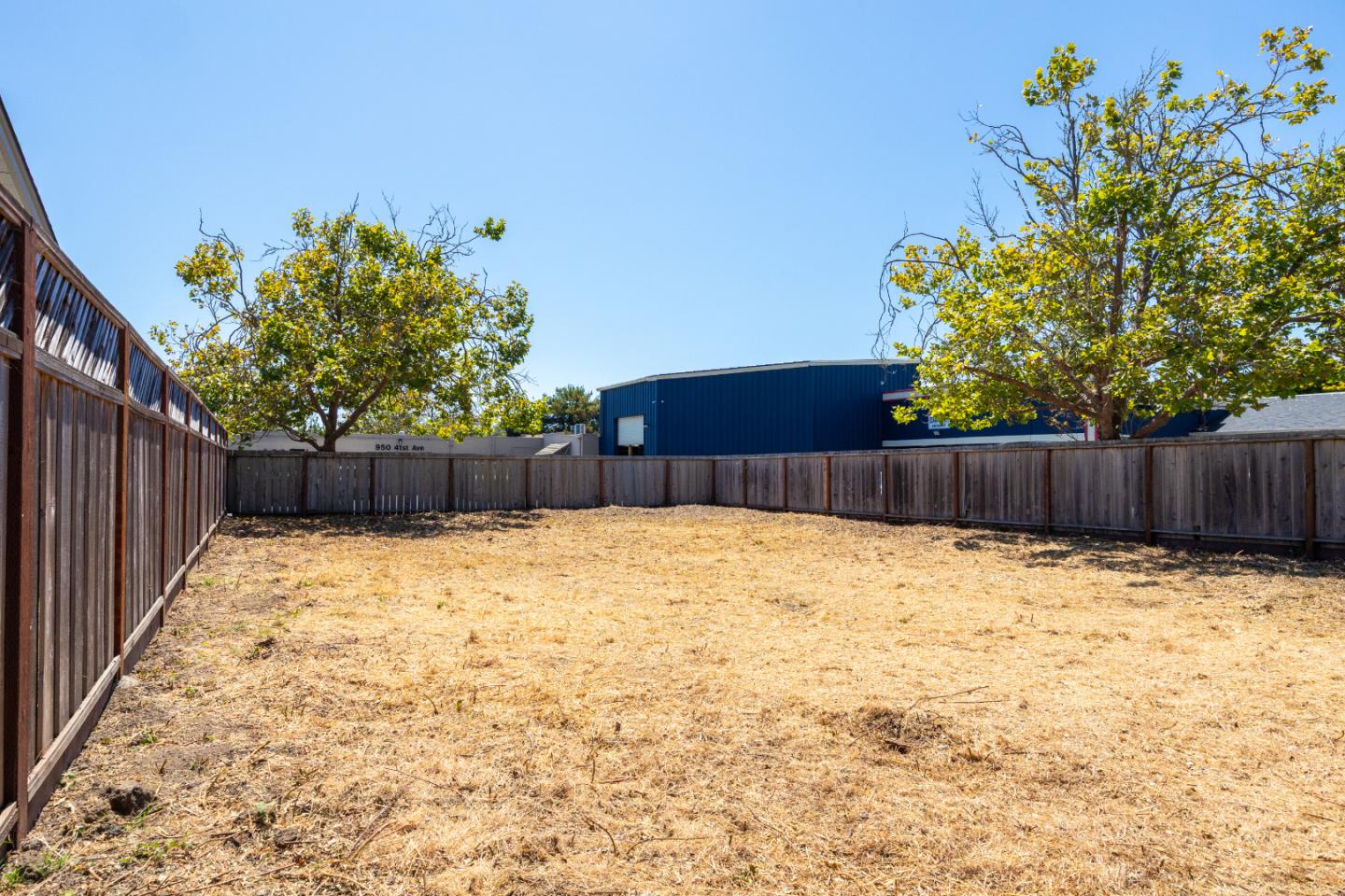 Detail Gallery Image 9 of 34 For 4144 Bain Ave, Santa Cruz,  CA 95062 - – Beds | – Baths
