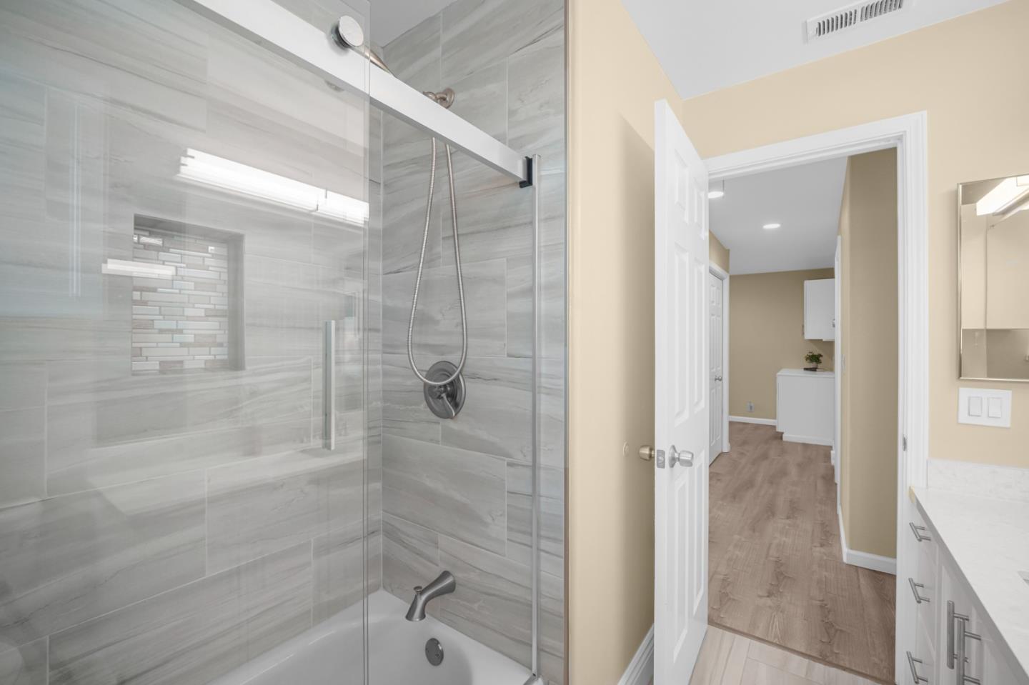Detail Gallery Image 16 of 26 For 2313 Villa Pl, Santa Clara,  CA 95054 - 3 Beds | 2/1 Baths