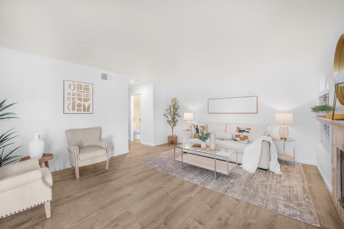 Detail Gallery Image 2 of 26 For 2313 Villa Pl, Santa Clara,  CA 95054 - 3 Beds | 2/1 Baths