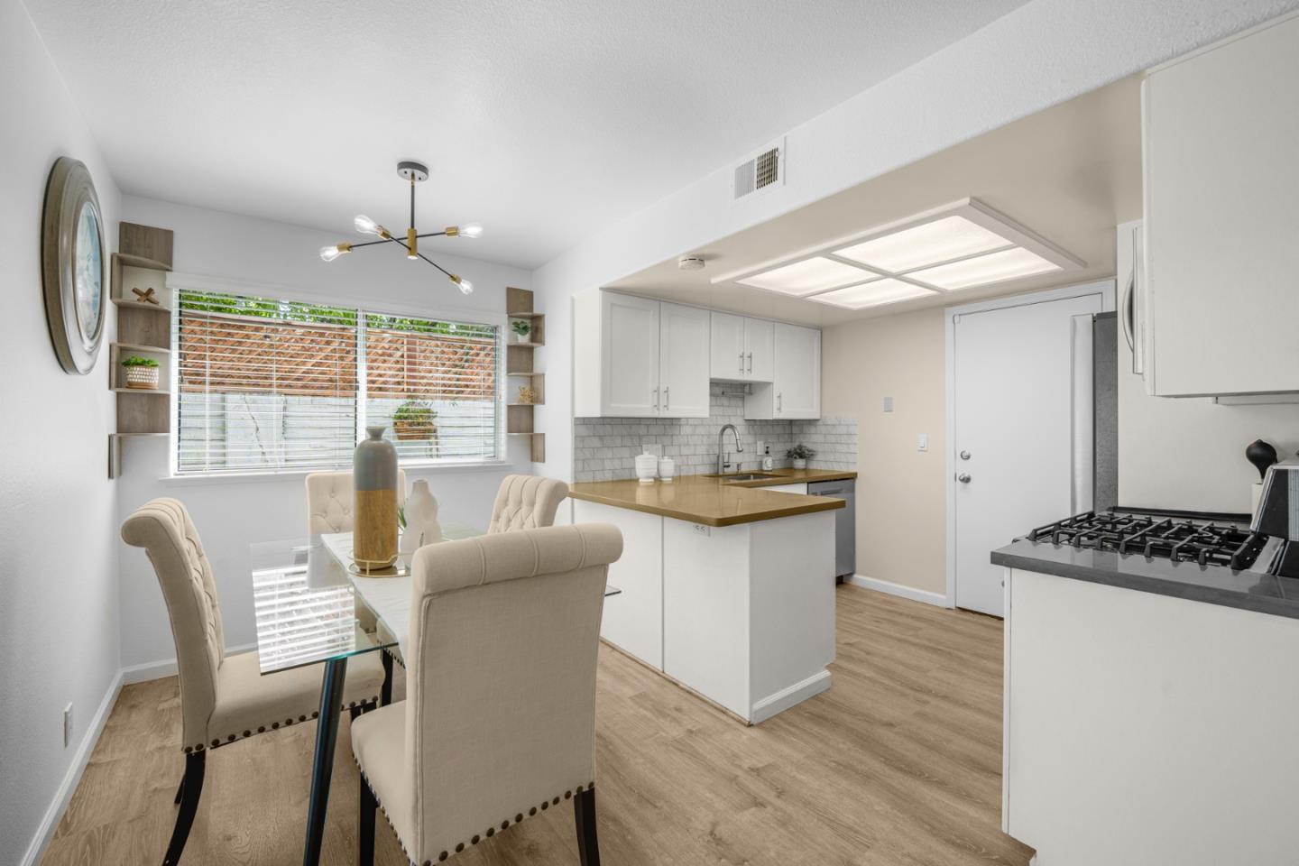 Detail Gallery Image 5 of 26 For 2313 Villa Pl, Santa Clara,  CA 95054 - 3 Beds | 2/1 Baths