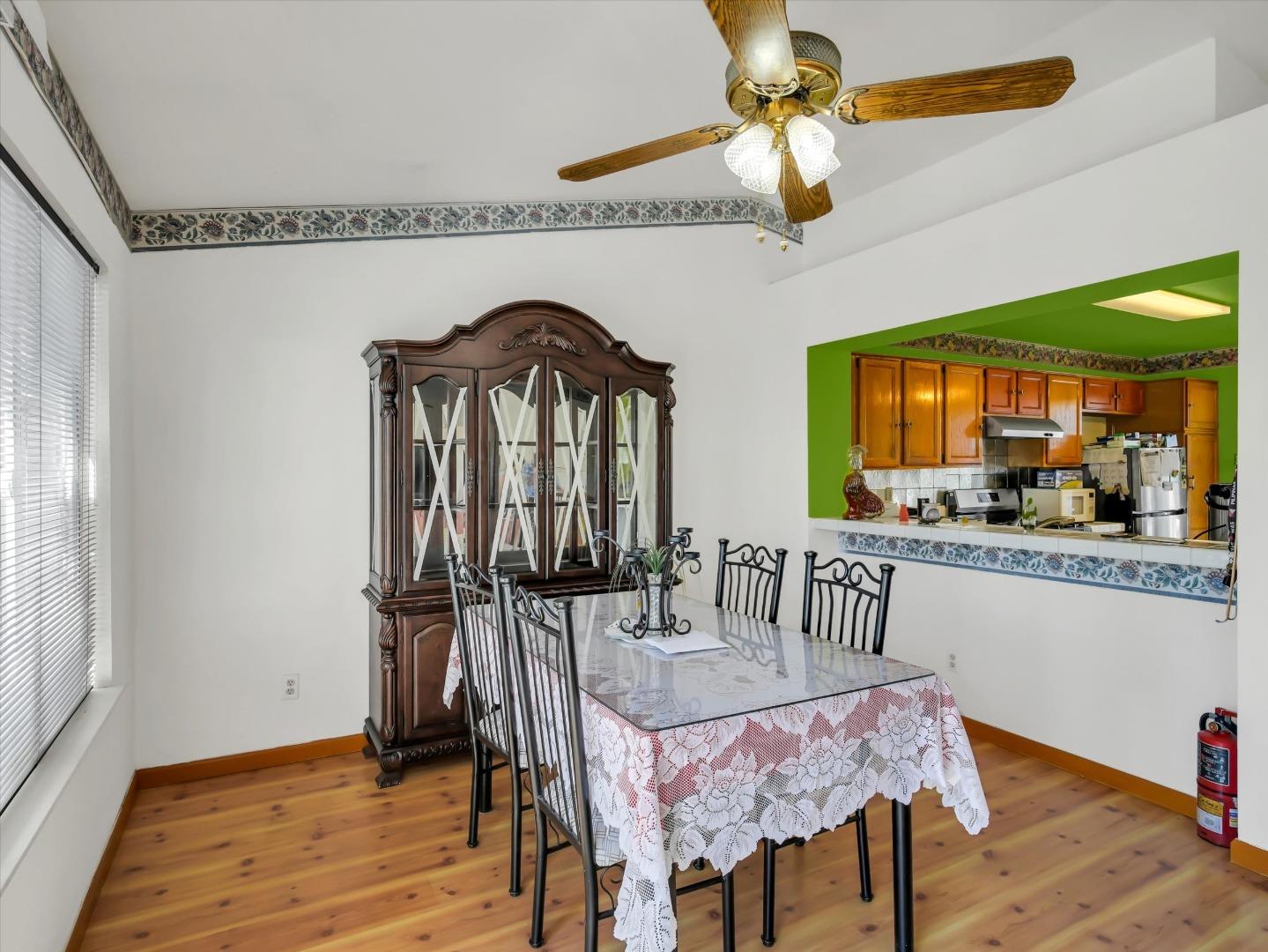Detail Gallery Image 15 of 43 For 1220 E Shawn Ct, Lathrop,  CA 95330 - 4 Beds | 2/1 Baths