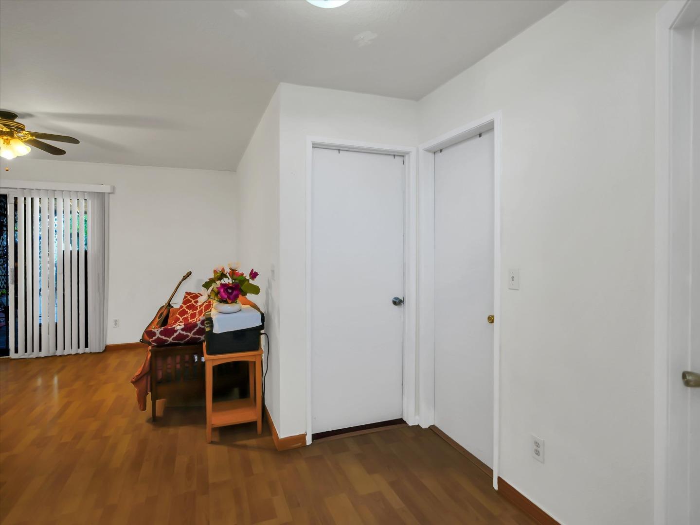 Detail Gallery Image 28 of 43 For 1220 E Shawn Ct, Lathrop,  CA 95330 - 4 Beds | 2/1 Baths
