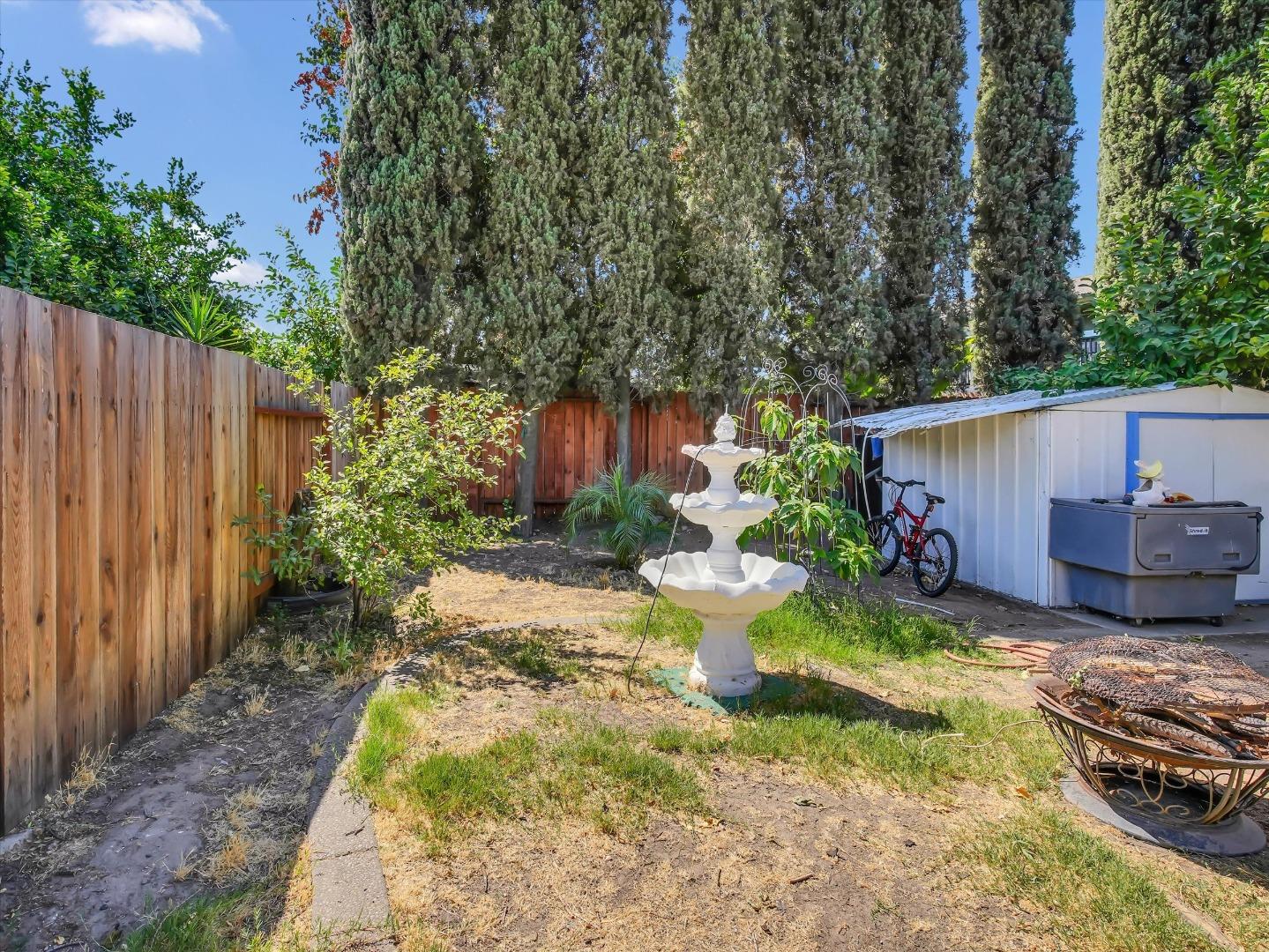 Detail Gallery Image 39 of 43 For 1220 E Shawn Ct, Lathrop,  CA 95330 - 4 Beds | 2/1 Baths