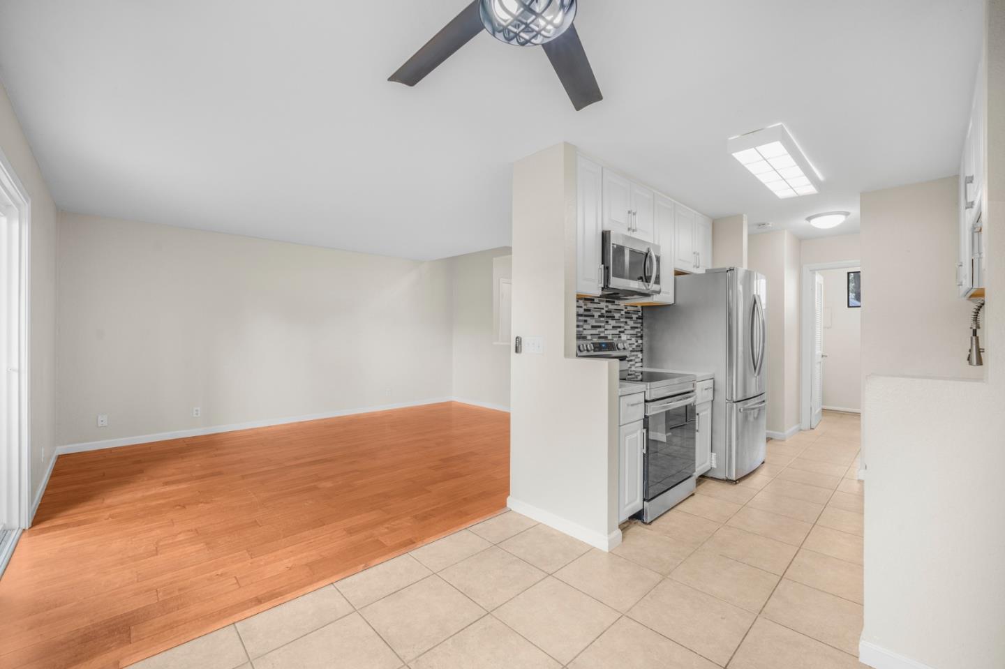 Detail Gallery Image 4 of 31 For 8105 Kern Ave #33,  Gilroy,  CA 95020 - 2 Beds | 1/1 Baths