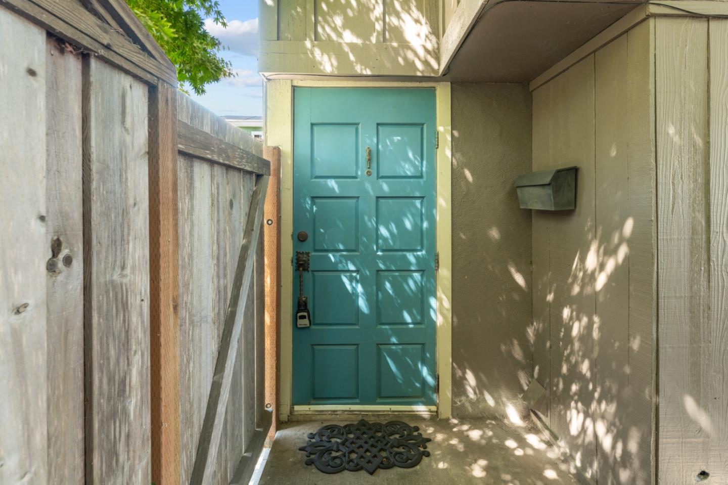 Detail Gallery Image 1 of 13 For 701 41st Ave, Santa Cruz,  CA 95062 - 1 Beds | 1 Baths