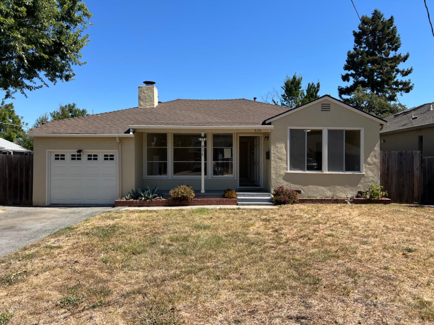Detail Gallery Image 2 of 22 For 836 11th Ave, Redwood City,  CA 94063 - 2 Beds | 1 Baths