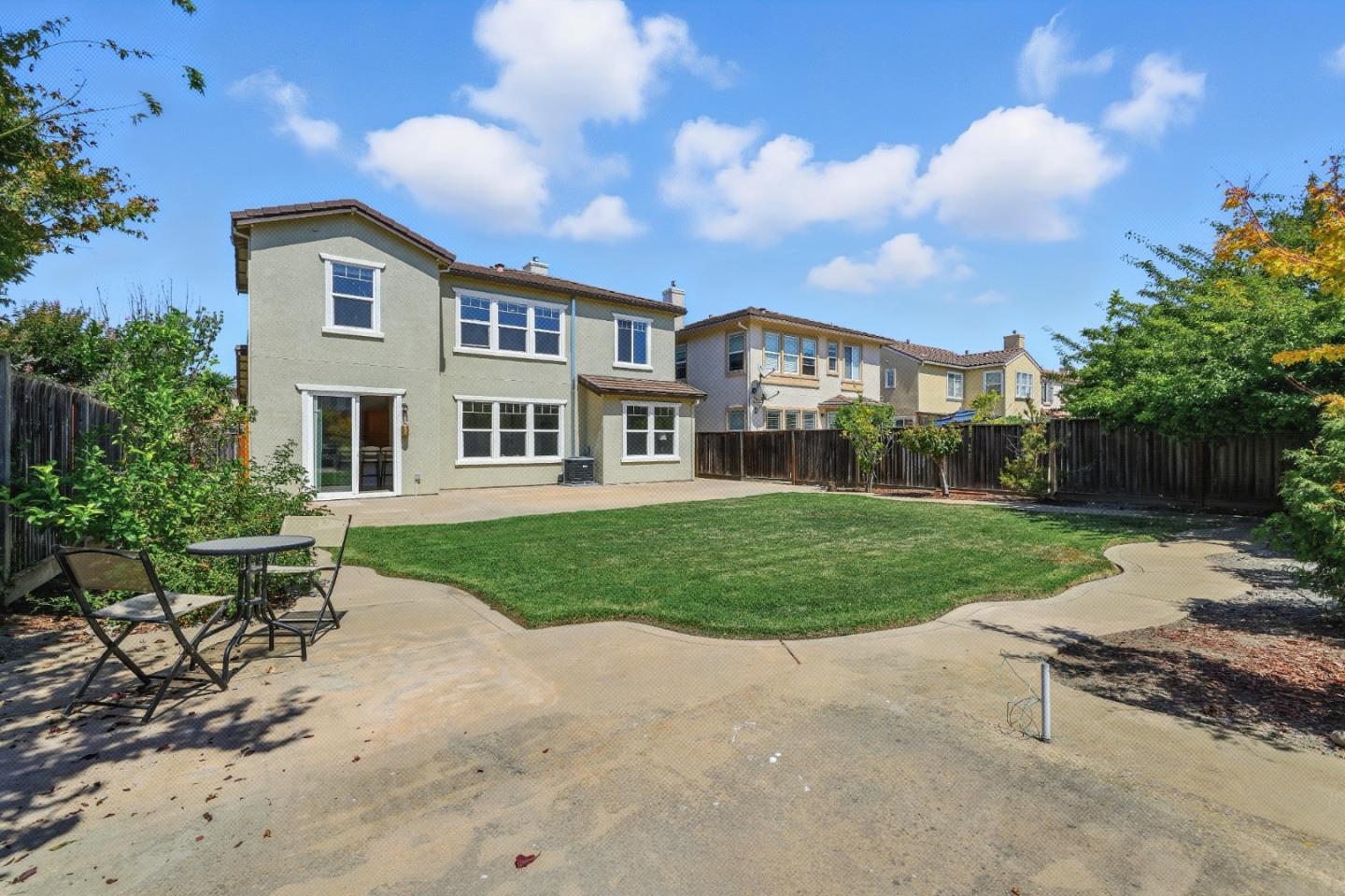 Detail Gallery Image 17 of 28 For 2788 Sunset Dune Way, Hayward,  CA 94545 - 5 Beds | 3 Baths
