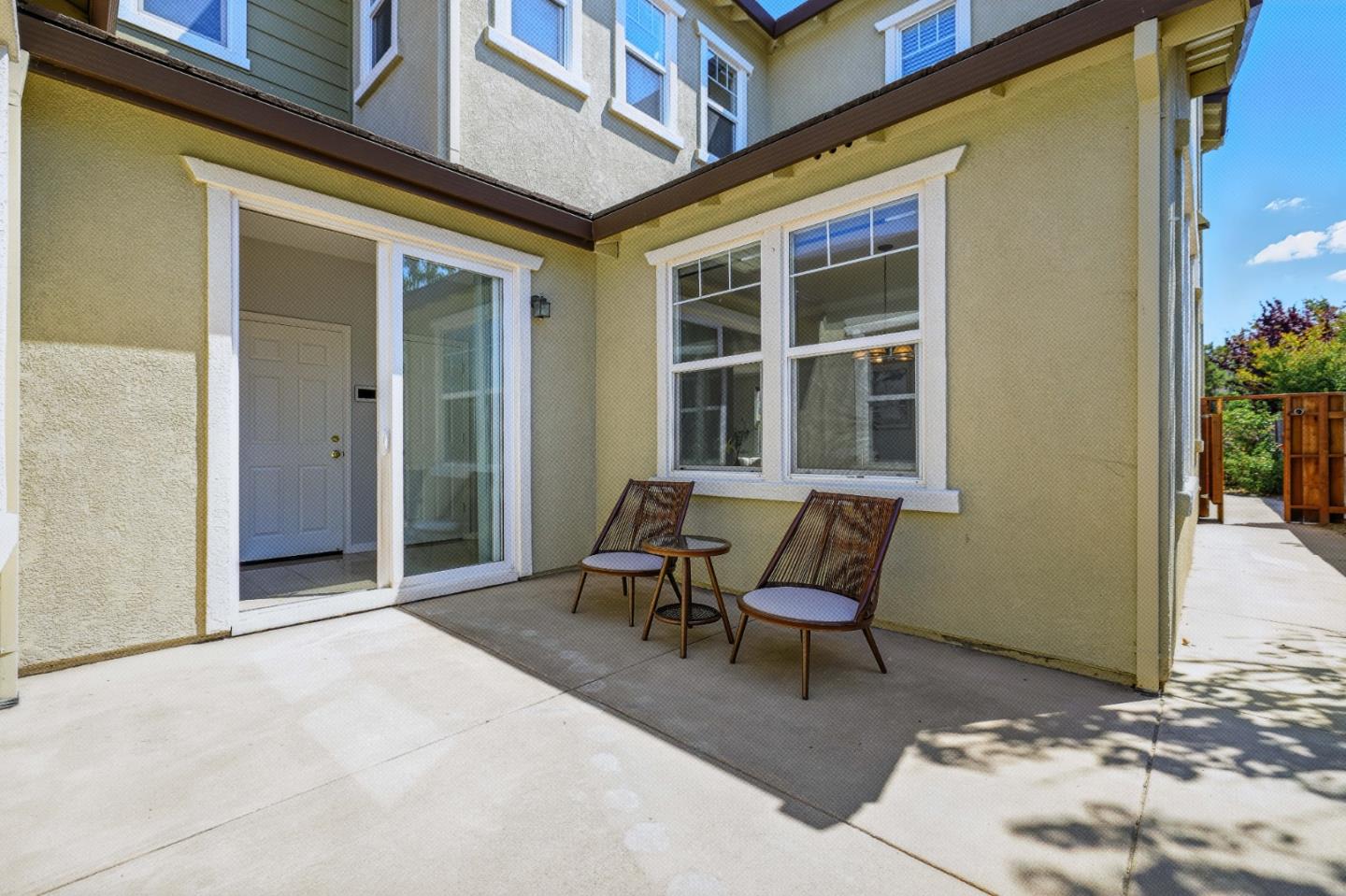 Detail Gallery Image 18 of 28 For 2788 Sunset Dune Way, Hayward,  CA 94545 - 5 Beds | 3 Baths