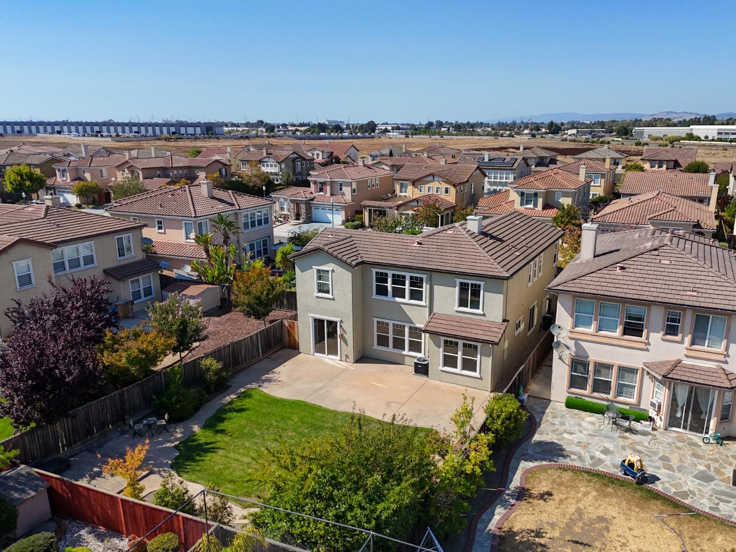 Detail Gallery Image 21 of 28 For 2788 Sunset Dune Way, Hayward,  CA 94545 - 5 Beds | 3 Baths