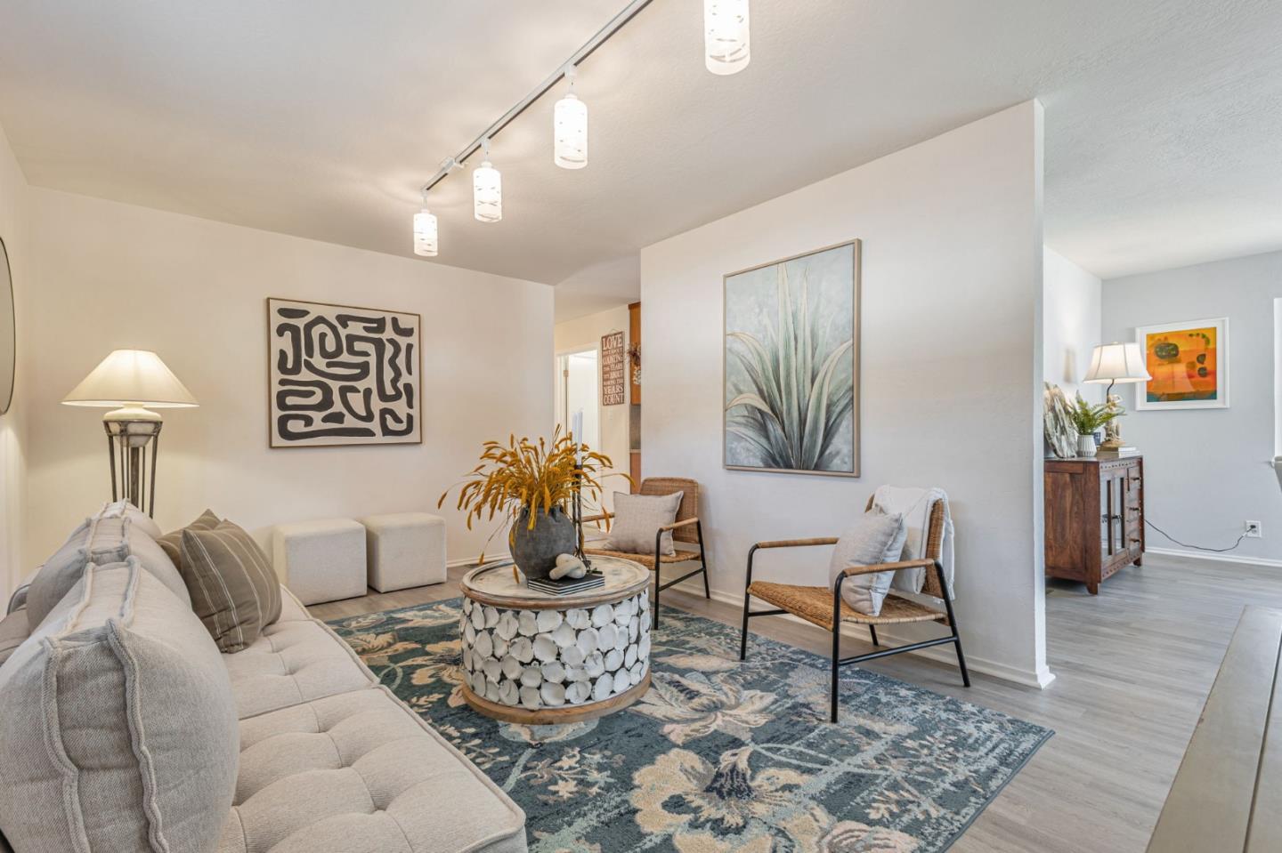 Detail Gallery Image 10 of 52 For 310 Clifton Rd, Pacifica,  CA 94044 - 4 Beds | 2 Baths