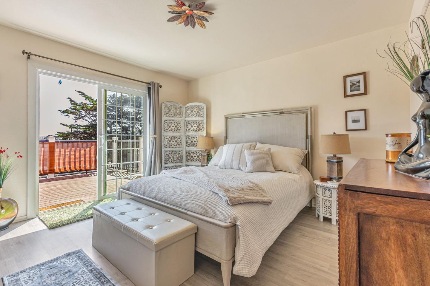 Detail Gallery Image 17 of 52 For 310 Clifton Rd, Pacifica,  CA 94044 - 4 Beds | 2 Baths