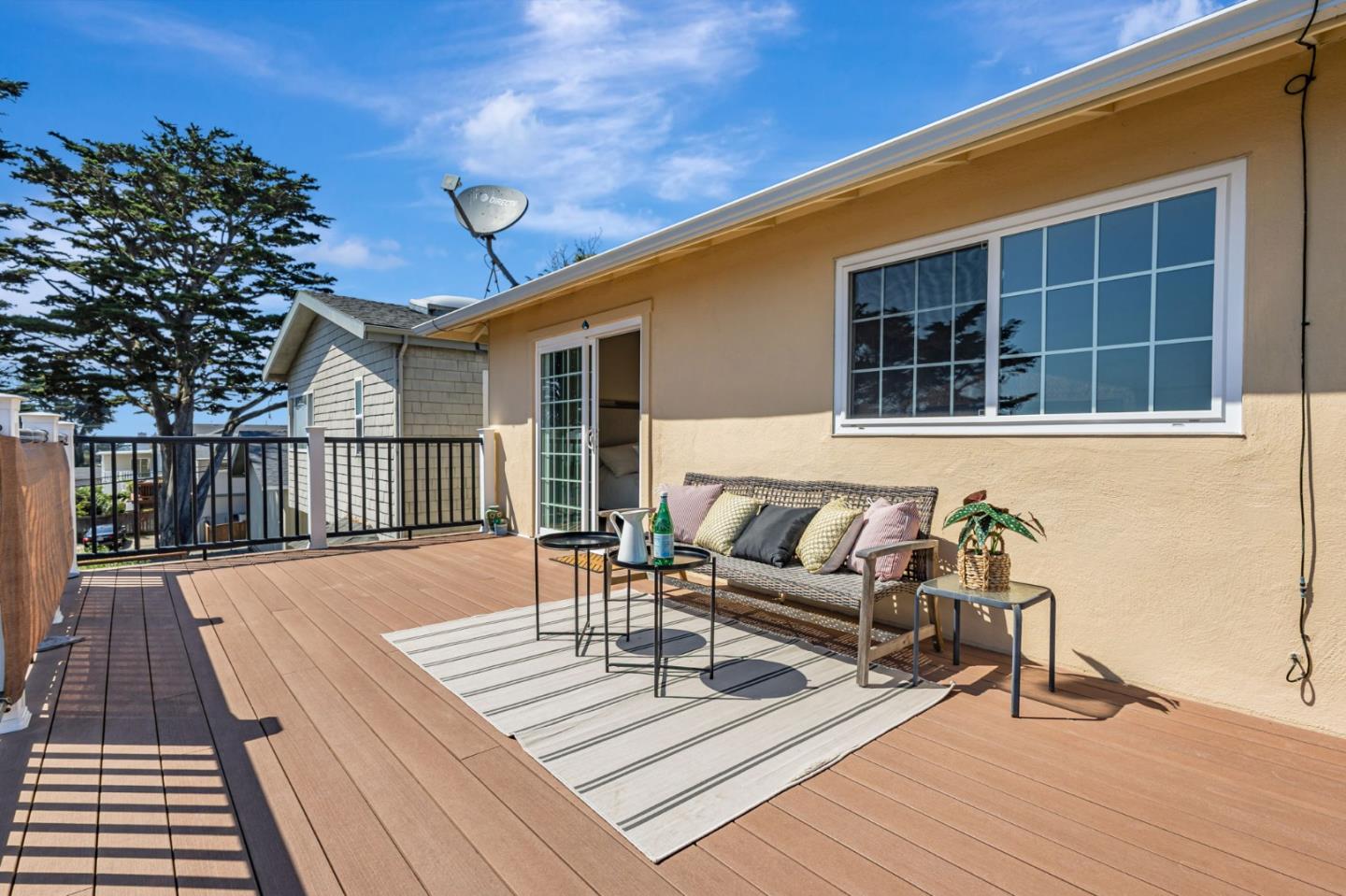 Detail Gallery Image 22 of 52 For 310 Clifton Rd, Pacifica,  CA 94044 - 4 Beds | 2 Baths
