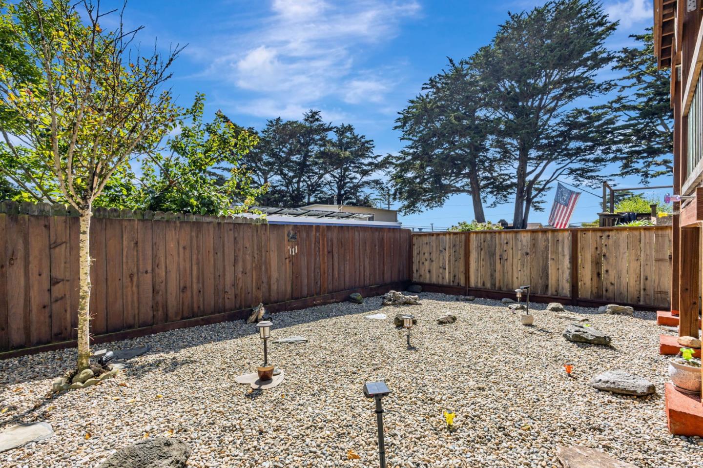Detail Gallery Image 37 of 52 For 310 Clifton Rd, Pacifica,  CA 94044 - 4 Beds | 2 Baths