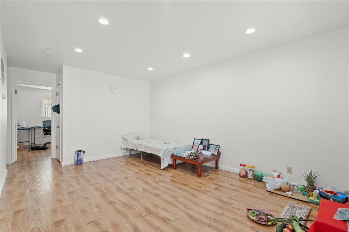 Detail Gallery Image 10 of 29 For 4425 Blackford Ave, San Jose,  CA 95129 - – Beds | – Baths