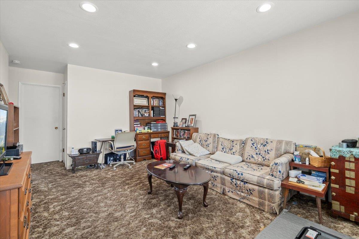 Detail Gallery Image 14 of 29 For 4425 Blackford Ave, San Jose,  CA 95129 - – Beds | – Baths
