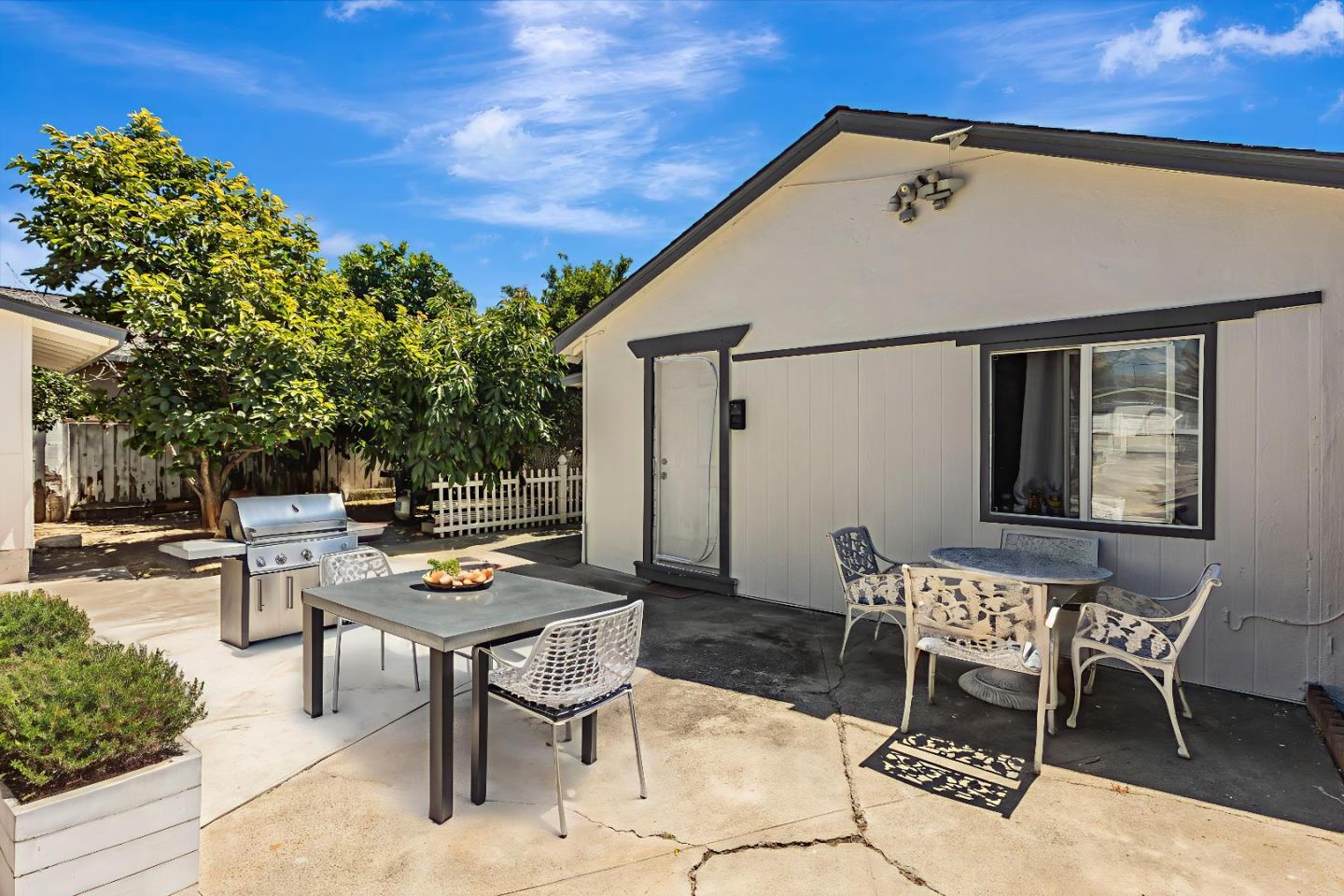 Detail Gallery Image 12 of 14 For 125 Magellan Ave, San Jose,  CA 95116 - 2 Beds | 1 Baths