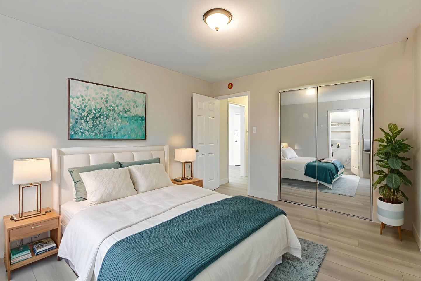 Detail Gallery Image 4 of 14 For 125 Magellan Ave, San Jose,  CA 95116 - 2 Beds | 1 Baths