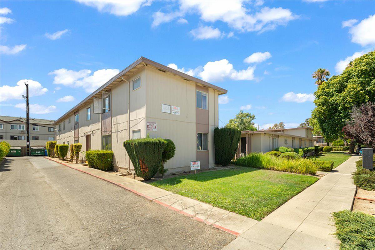 Detail Gallery Image 4 of 18 For 423 N 26th St, San Jose,  CA 95116 - – Beds | – Baths