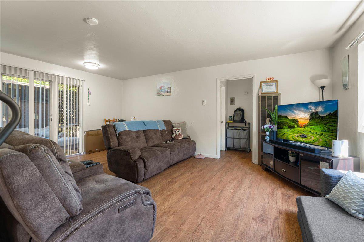 Detail Gallery Image 8 of 18 For 423 N 26th St, San Jose,  CA 95116 - – Beds | – Baths