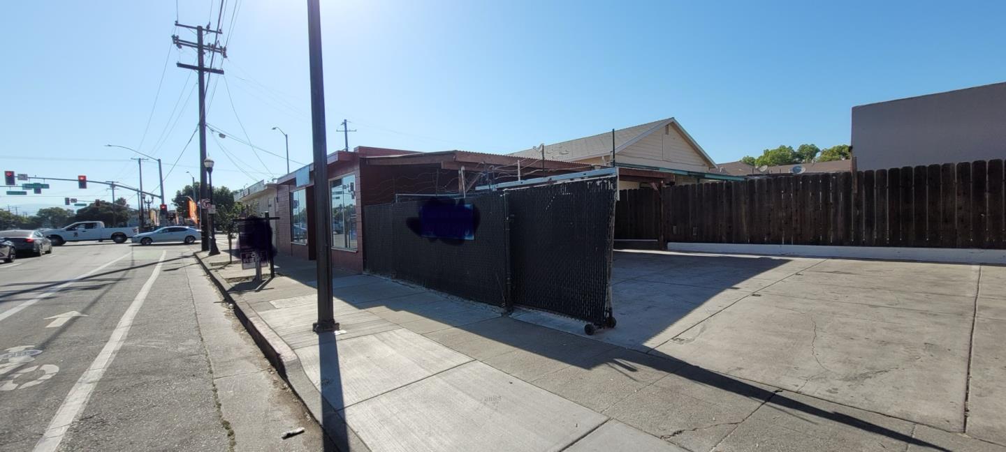 Detail Gallery Image 7 of 9 For 65 Keyes St, San Jose,  CA 95112 - – Beds | – Baths