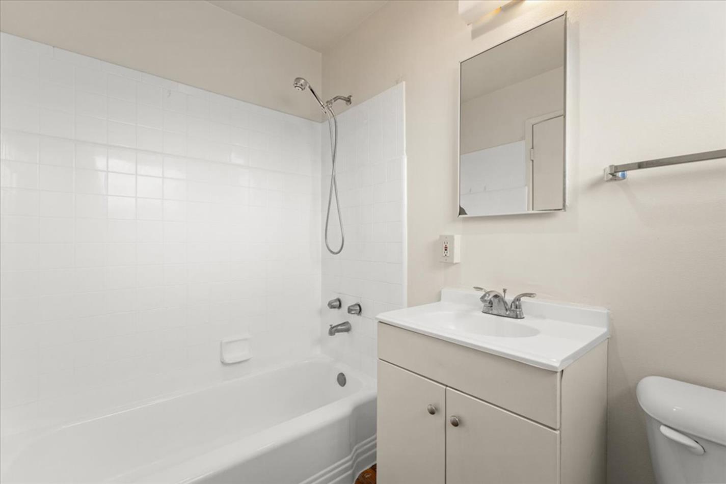 Detail Gallery Image 10 of 20 For 445 N 26th St, San Jose,  CA 95116 - – Beds | – Baths