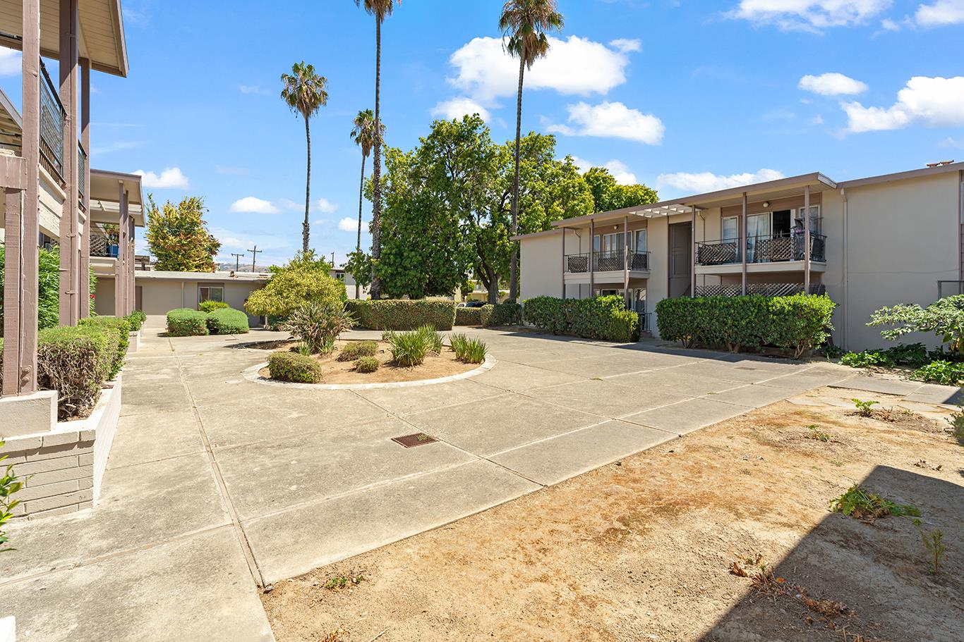 Detail Gallery Image 3 of 20 For 445 N 26th St, San Jose,  CA 95116 - – Beds | – Baths