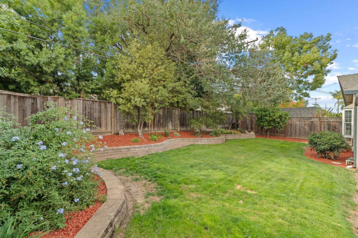 Detail Gallery Image 36 of 38 For 5743 Begonia Dr, San Jose,  CA 95124 - 4 Beds | 2 Baths