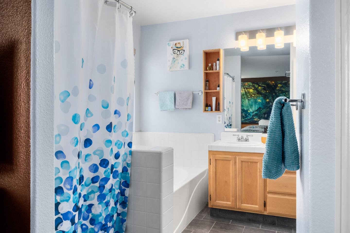 Detail Gallery Image 14 of 43 For 7 Massachusetts Cir, Salinas,  CA 93905 - 4 Beds | 2/1 Baths