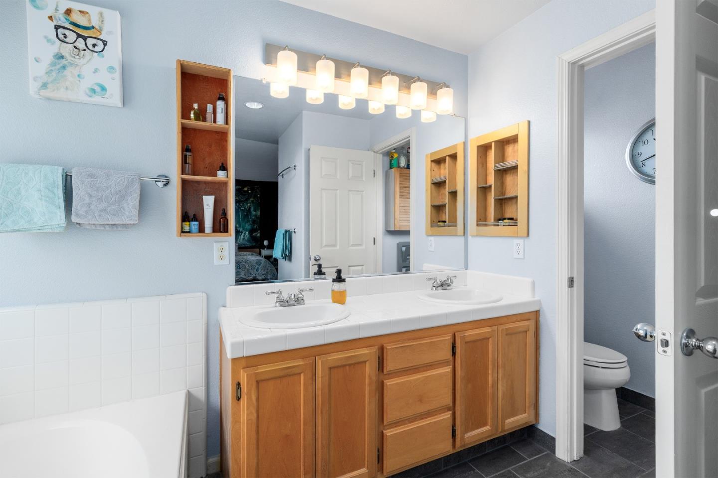 Detail Gallery Image 15 of 43 For 7 Massachusetts Cir, Salinas,  CA 93905 - 4 Beds | 2/1 Baths