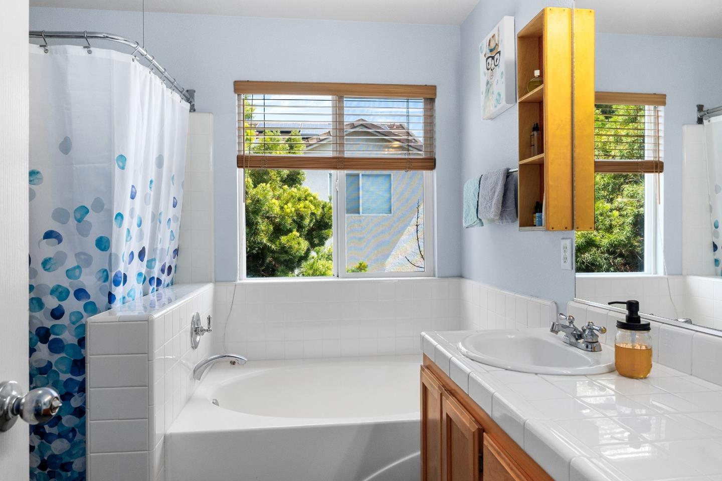 Detail Gallery Image 16 of 43 For 7 Massachusetts Cir, Salinas,  CA 93905 - 4 Beds | 2/1 Baths