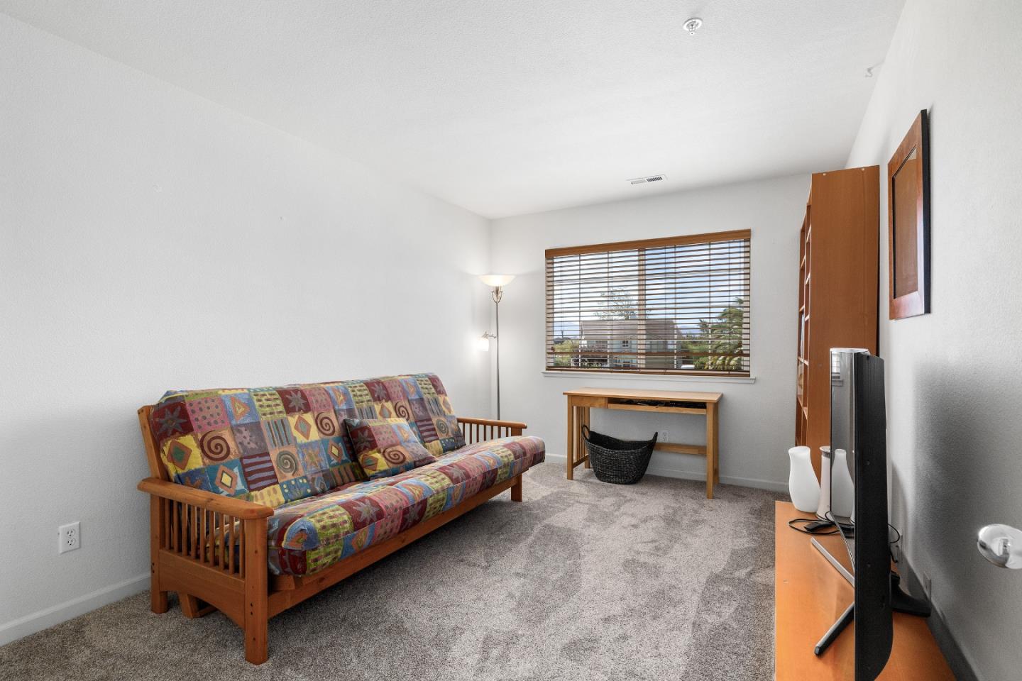 Detail Gallery Image 17 of 43 For 7 Massachusetts Cir, Salinas,  CA 93905 - 4 Beds | 2/1 Baths