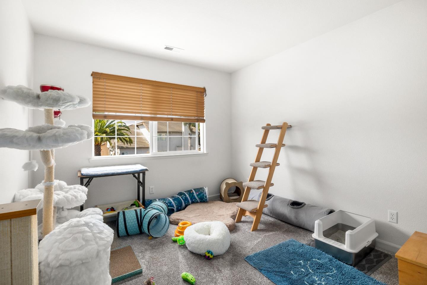Detail Gallery Image 29 of 43 For 7 Massachusetts Cir, Salinas,  CA 93905 - 4 Beds | 2/1 Baths