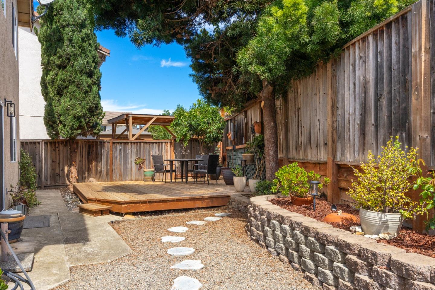 Detail Gallery Image 31 of 43 For 7 Massachusetts Cir, Salinas,  CA 93905 - 4 Beds | 2/1 Baths