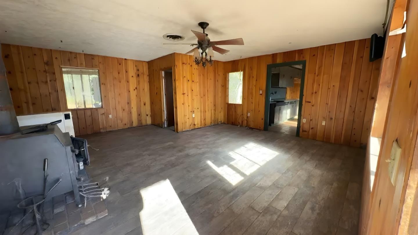 Detail Gallery Image 4 of 10 For 9751 Ernst Rd, Coulterville,  CA 95311 - 2 Beds | 2 Baths