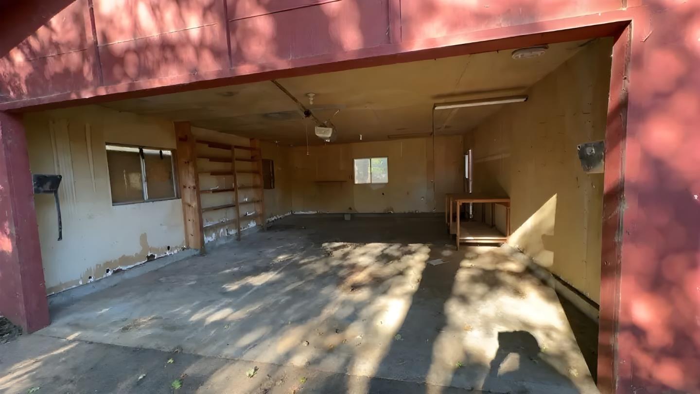 Detail Gallery Image 9 of 10 For 9751 Ernst Rd, Coulterville,  CA 95311 - 2 Beds | 2 Baths