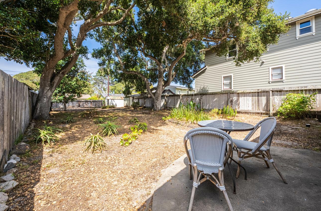 Detail Gallery Image 5 of 27 For 414 Sinex Ave, Pacific Grove,  CA 93950 - 1 Beds | 1 Baths
