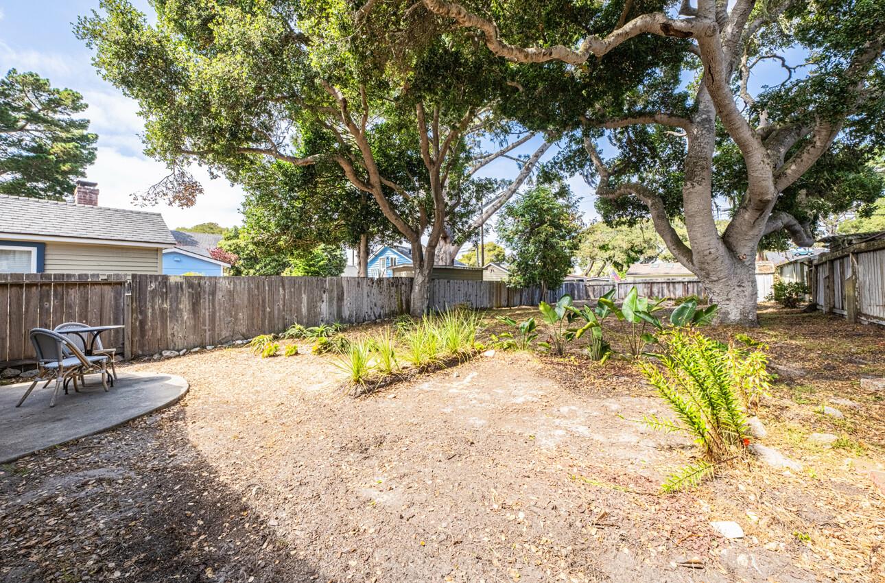 Detail Gallery Image 6 of 27 For 414 Sinex Ave, Pacific Grove,  CA 93950 - 1 Beds | 1 Baths