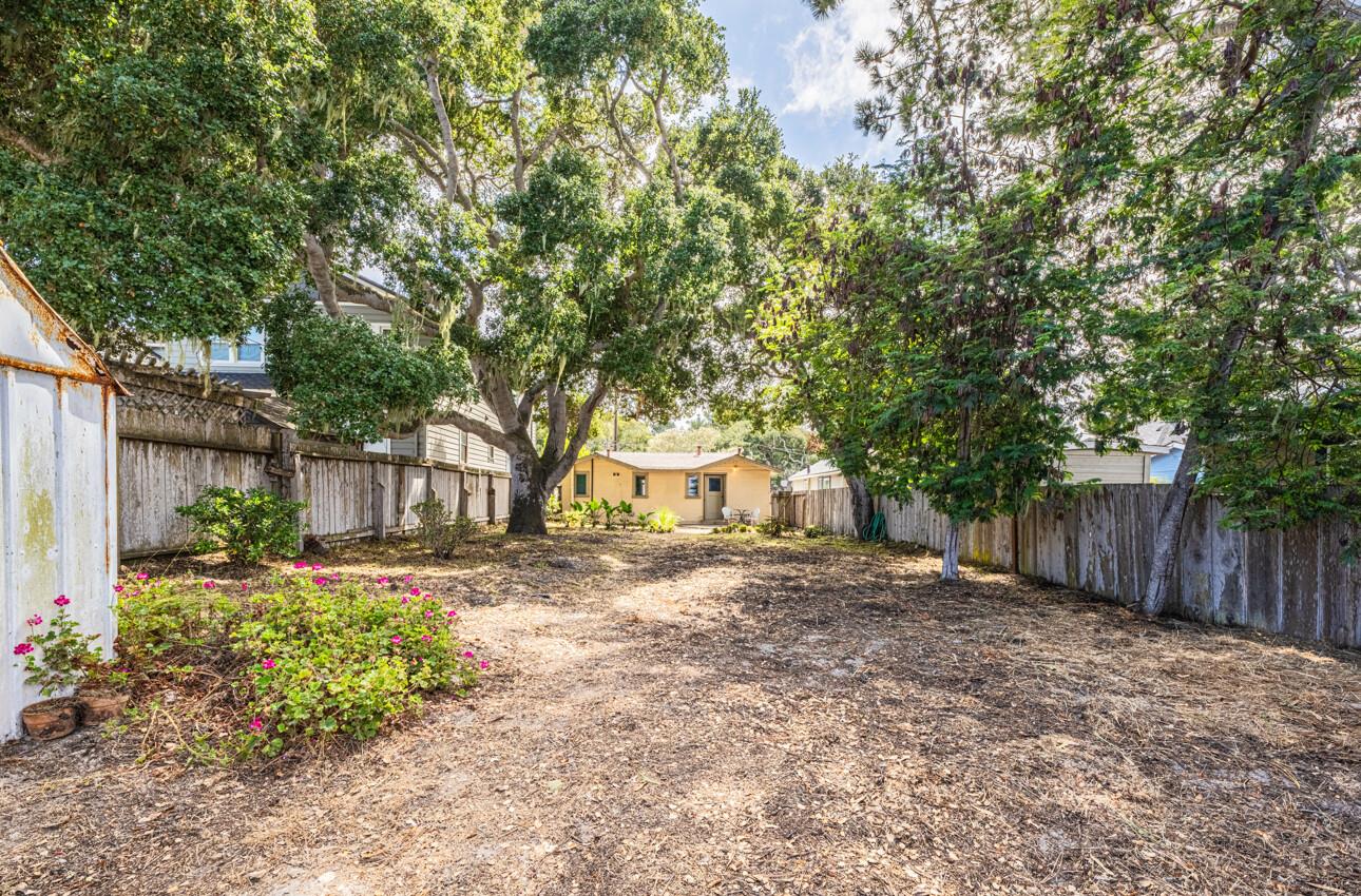 Detail Gallery Image 7 of 27 For 414 Sinex Ave, Pacific Grove,  CA 93950 - 1 Beds | 1 Baths