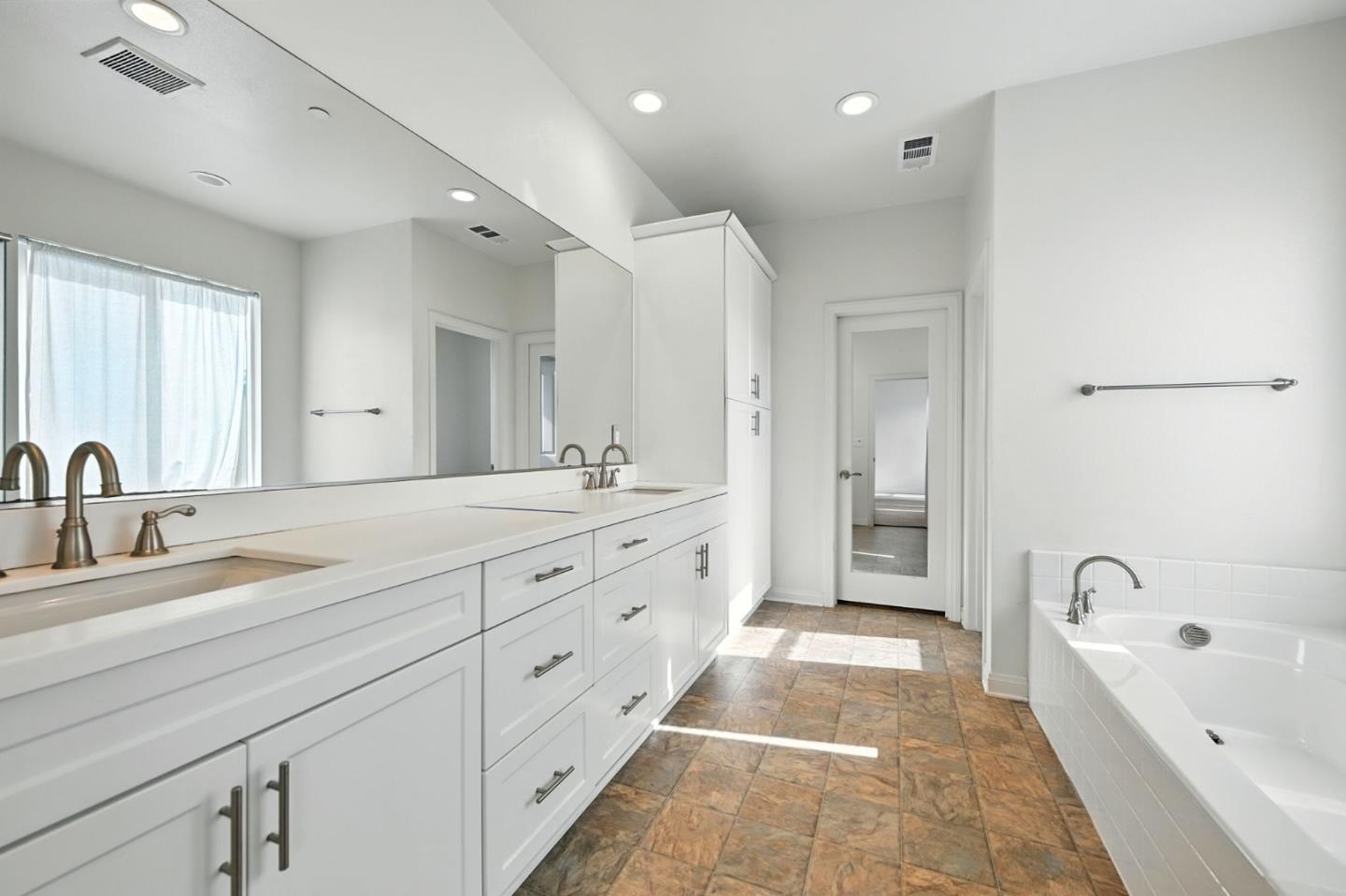 Detail Gallery Image 25 of 30 For 970 Sea Glass Way, San Diego,  CA 92154 - 4 Beds | 3 Baths