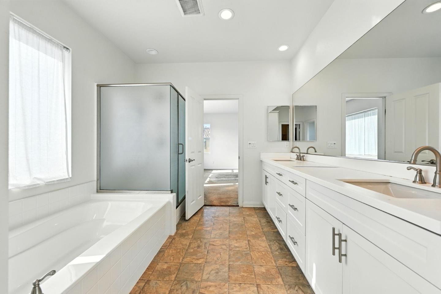 Detail Gallery Image 26 of 30 For 970 Sea Glass Way, San Diego,  CA 92154 - 4 Beds | 3 Baths