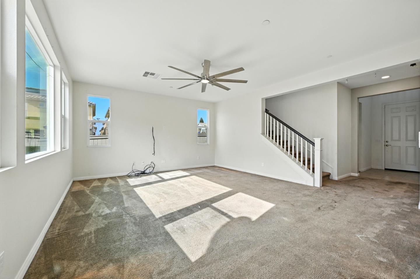 Detail Gallery Image 3 of 30 For 970 Sea Glass Way, San Diego,  CA 92154 - 4 Beds | 3 Baths