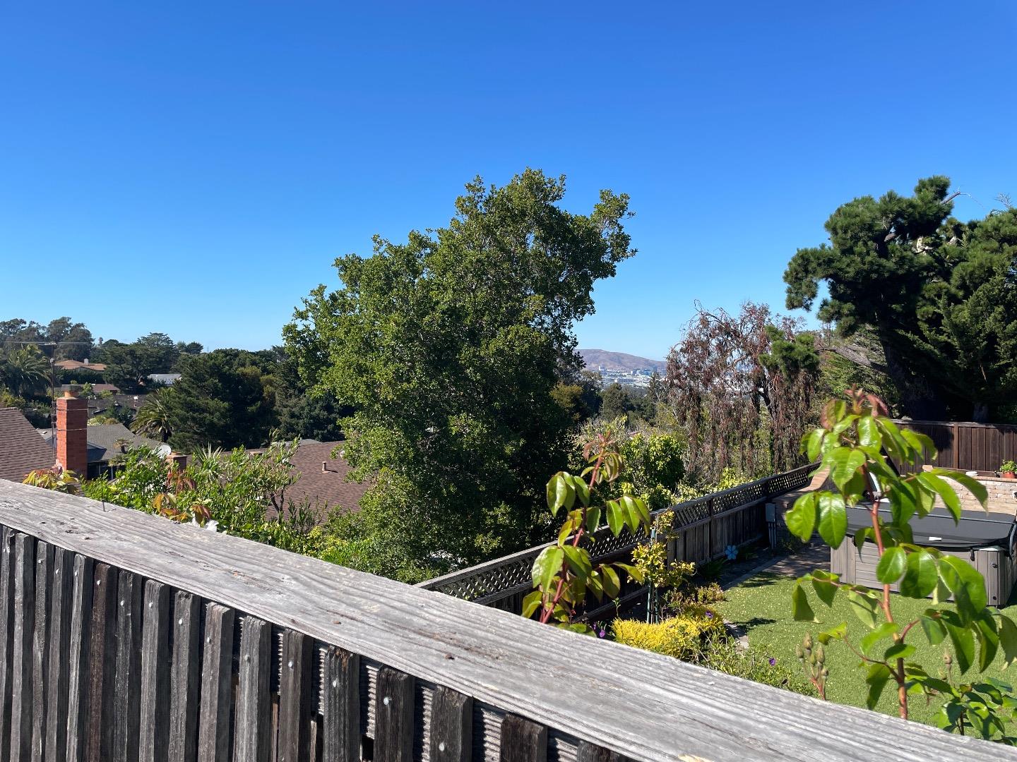 Detail Gallery Image 4 of 5 For 90 Conejo Dr, Millbrae,  CA 94030 - 4 Beds | 2 Baths