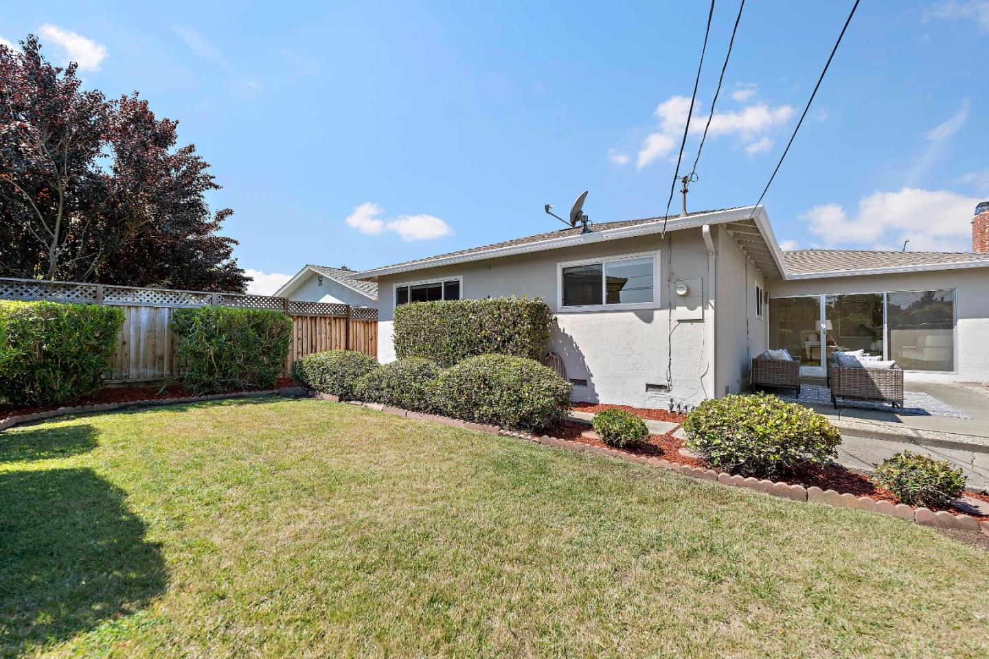 Detail Gallery Image 27 of 27 For 920 Longwood Ln, San Jose,  CA 95129 - 3 Beds | 2 Baths