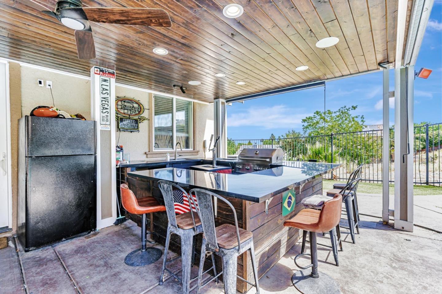 Detail Gallery Image 38 of 54 For 2700 St Regis Ave, Brentwood,  CA 94513 - 6 Beds | 3 Baths
