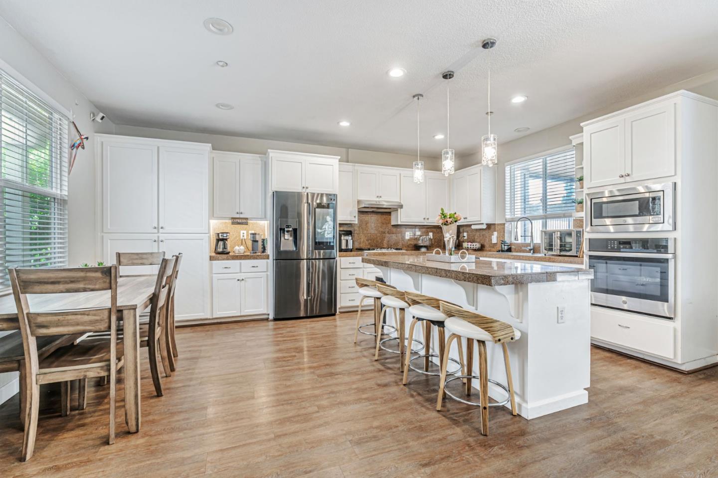 Detail Gallery Image 8 of 54 For 2700 St Regis Ave, Brentwood,  CA 94513 - 6 Beds | 3 Baths
