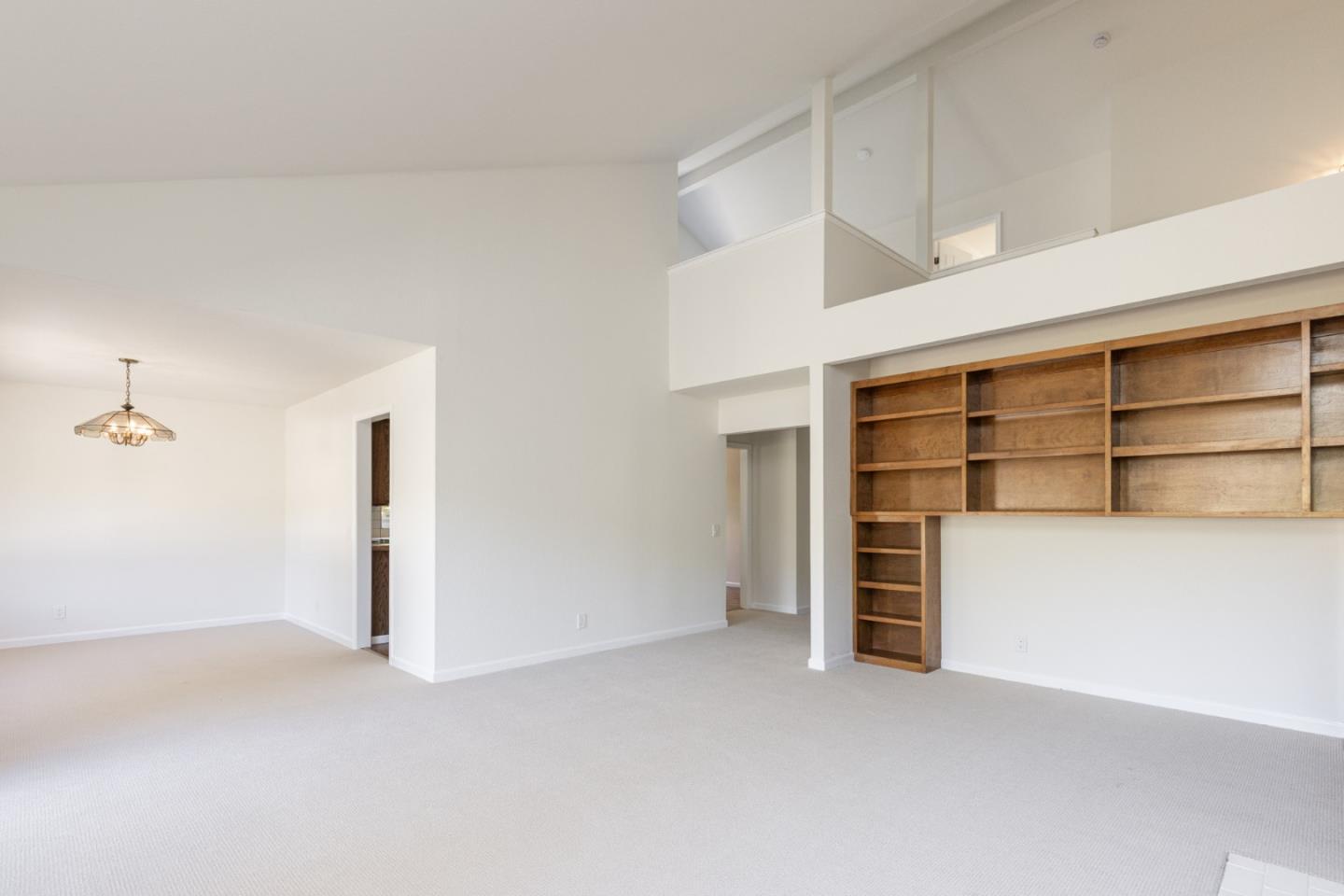 Detail Gallery Image 12 of 28 For 135 White Oaks Ln, Carmel Valley,  CA 93924 - 2 Beds | 2/1 Baths